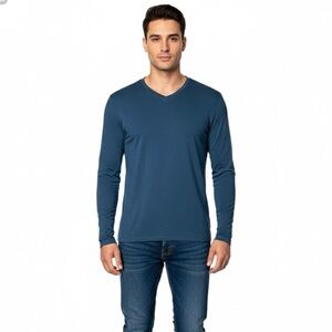 Men’s KIT AND ACE Long Sleeve Tee Small